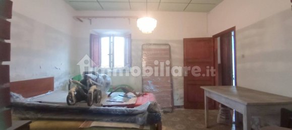 4 bedrooms House in Capannori, Italy No. 104367 7