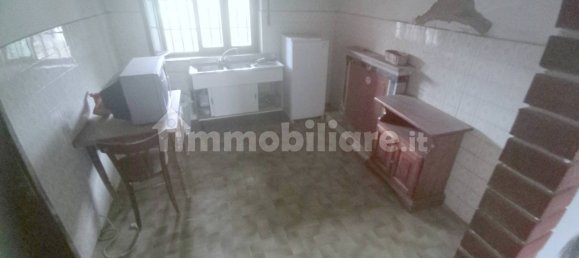 4 bedrooms House in Capannori, Italy No. 104367 9