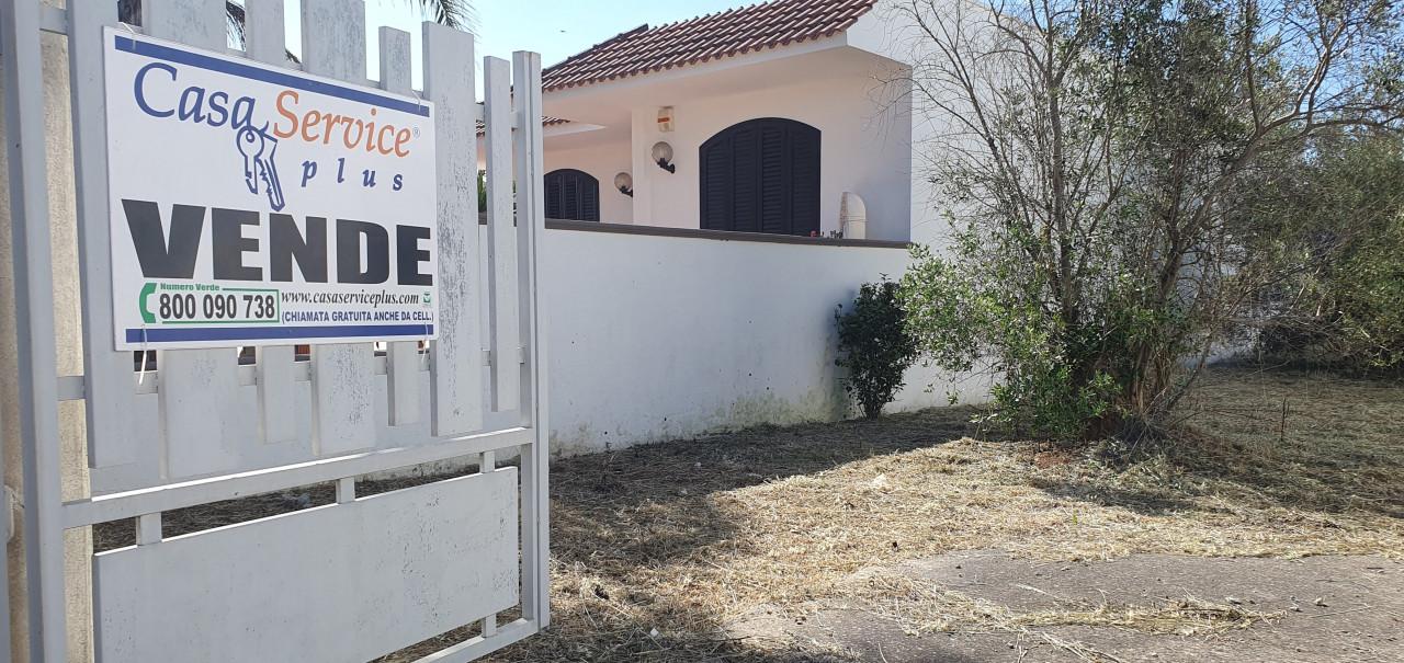 600m² Land in Casarano, Italy No. 232298