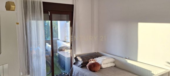 Apartamento de 2 dormitorios en Marbella, Spain No. 147983 6