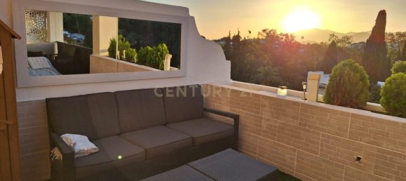 Apartamento de 2 dormitorios en Marbella, Spain No. 147983 2