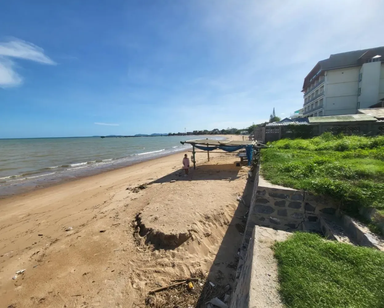 1100.8m² Land in Ban Chang, Thailand No. 72104