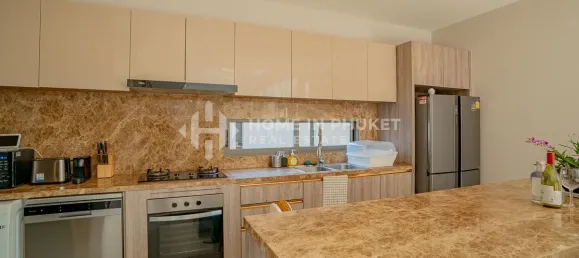 5 bedrooms House for sale in Phuket, Southern Thailand, Thailand № 142209 22