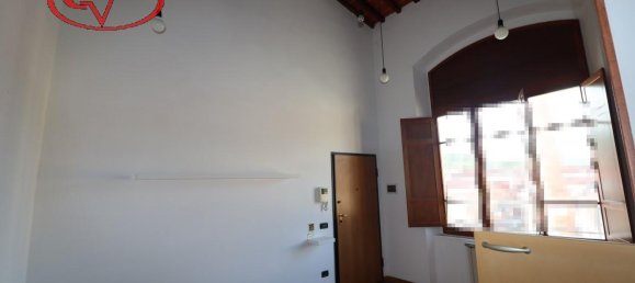 2-salle Appartement à Montevarchi, Italy No. 235103 4