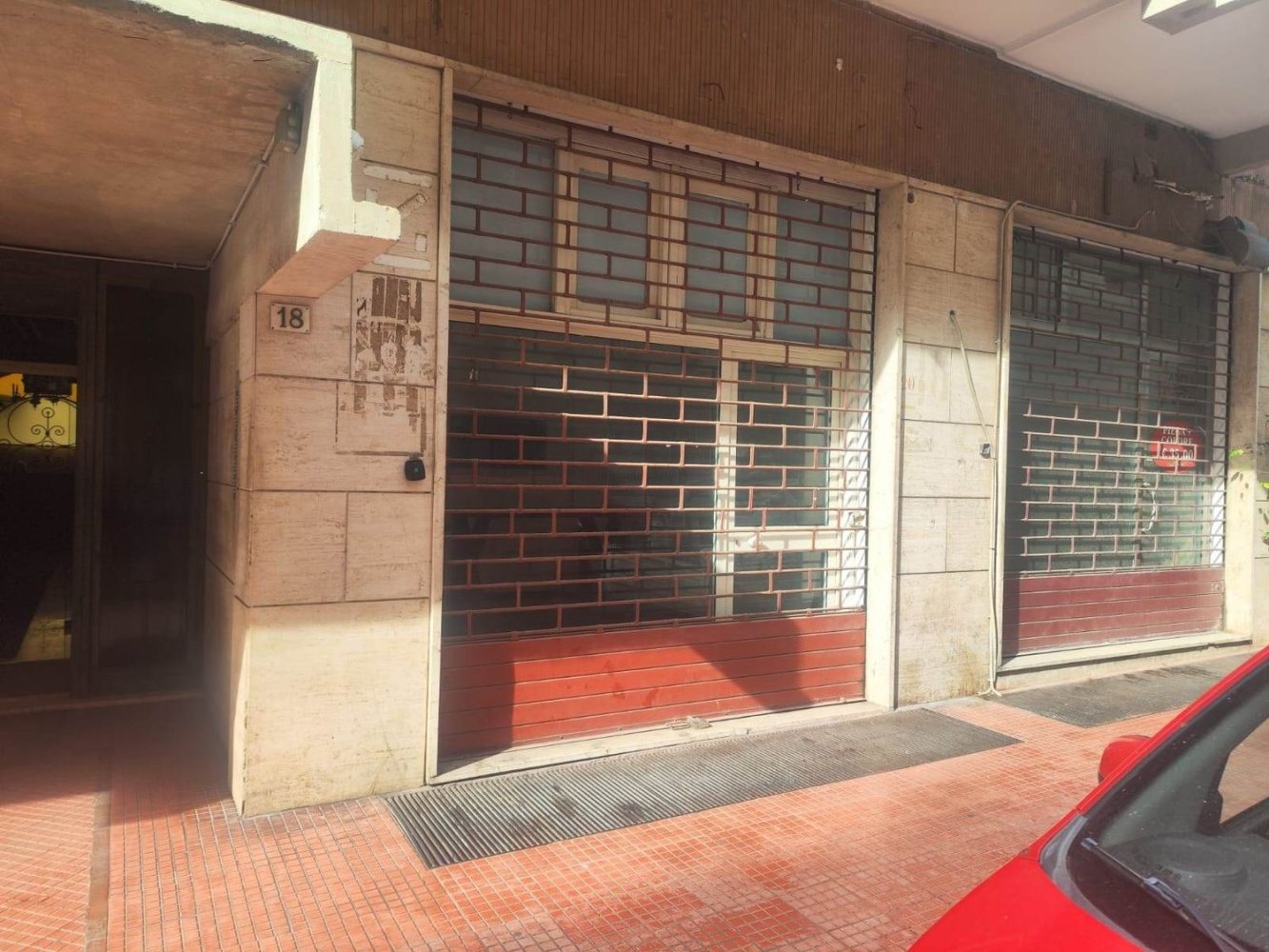 Gewerbliche Immobilie in Palermo, Italy 47m², Nr. 395768