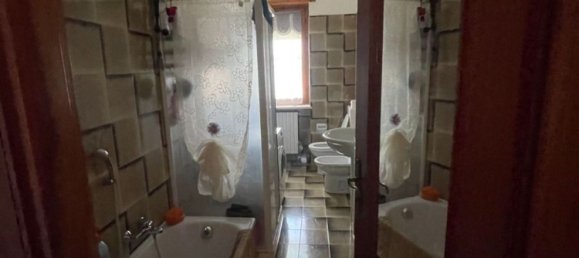 4غرفة شقة في Cherasco, Italy رقم 296841 5