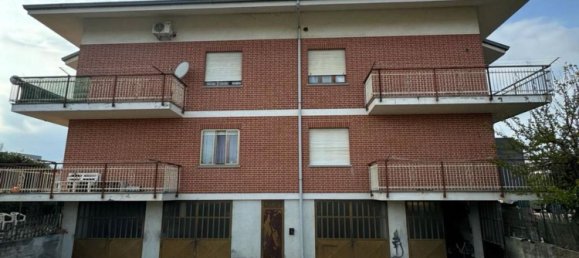 4غرفة شقة في Cherasco, Italy رقم 296841 2