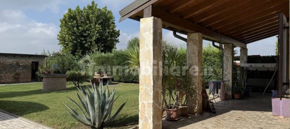 4 bedrooms Villa in Ponso, Italy No. 375950 2