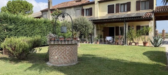 4 bedrooms Villa in Ponso, Italy No. 375950 5