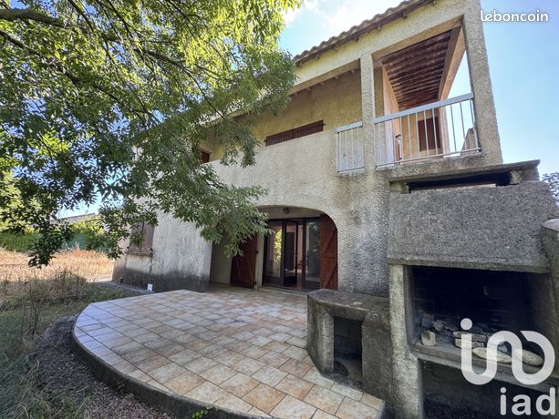 Casa de 4 dormitorios en Gignac, France No. 279049