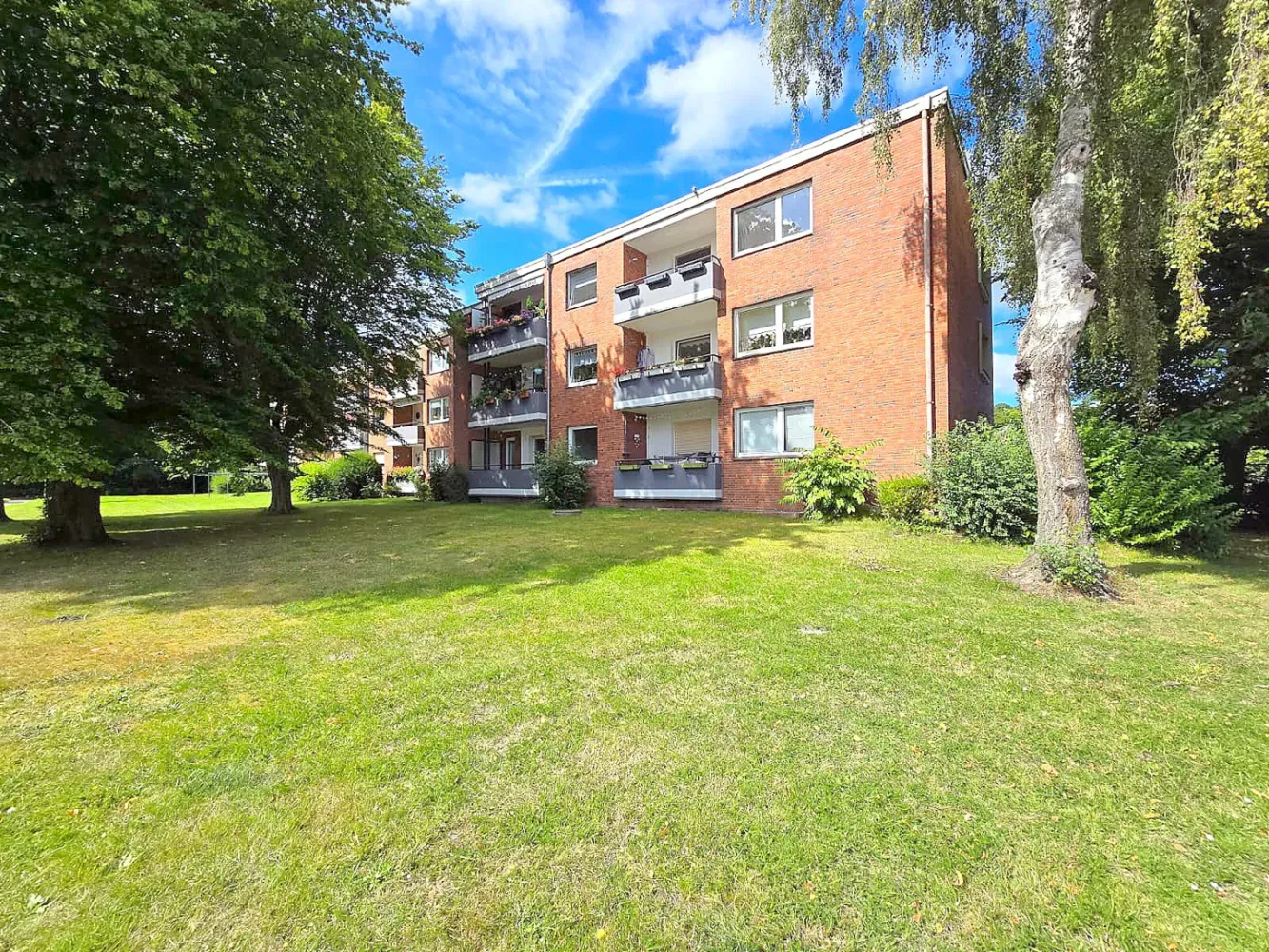 Квартира с 2 спальнями в Вильгельмсхафен, Германия № 299650