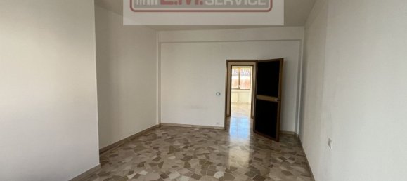 4 Schlafzimmer Wohnung in Venice, Italy, Nr. 322008 11