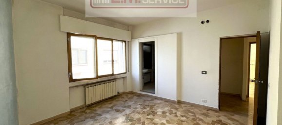 4 Schlafzimmer Wohnung in Venice, Italy, Nr. 322008 15