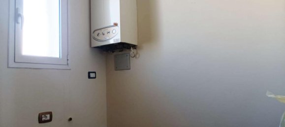 Villa de 4 habitaciónes en Trani, Italy No. 5669 13