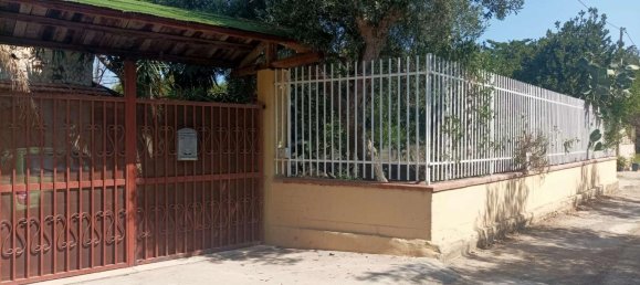 Villa de 4 habitaciónes en Trani, Italy No. 5669 23