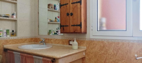 Villa de 4 habitaciónes en Trani, Italy No. 5669 10