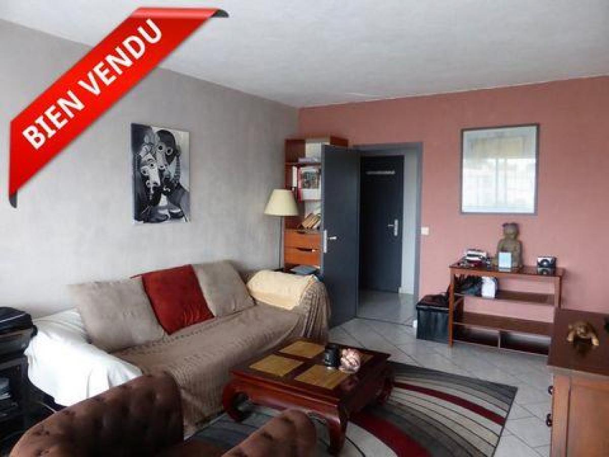 Studio in the Condo in Frejus, France No. 13855