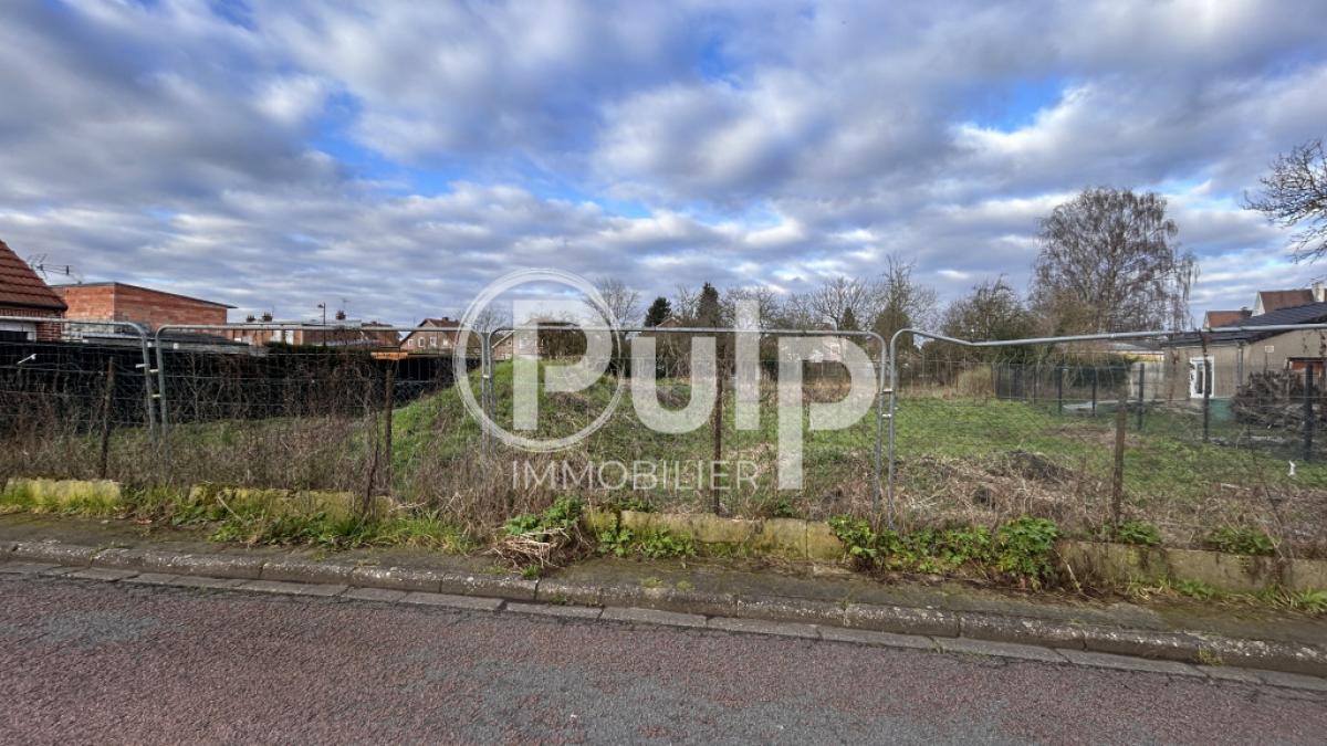 Земельный участок в Курсель-ле-Ланс, Франция № 90102