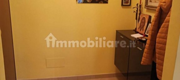 Apartamento de 2 dormitorios en Avezzano, Italy No. 254607 2