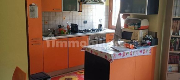 Apartamento de 2 dormitorios en Avezzano, Italy No. 254607 4
