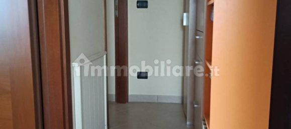 Apartamento de 2 dormitorios en Avezzano, Italy No. 254607 6