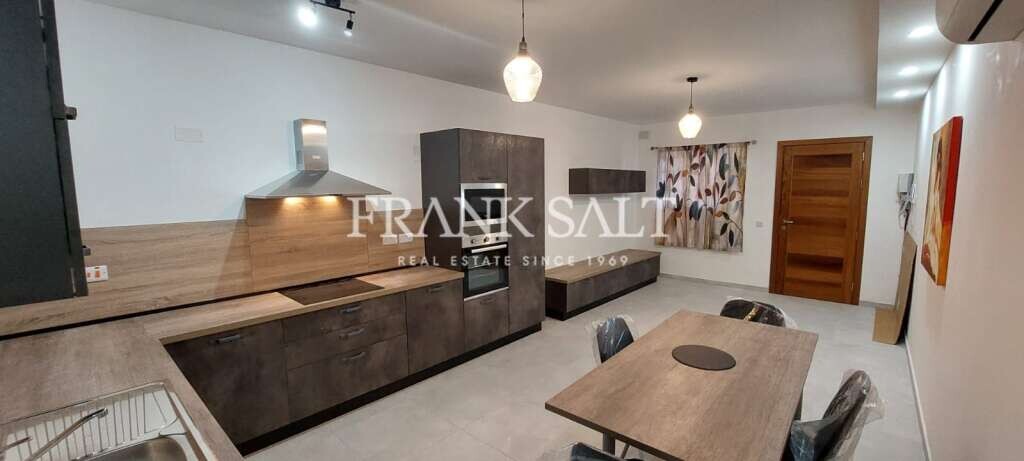 3 bedrooms Maisonette in San Gwann, Malta No. 10431