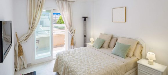 Apartamento de 2 dormitorios en Marbella, Spain No. 138380 5