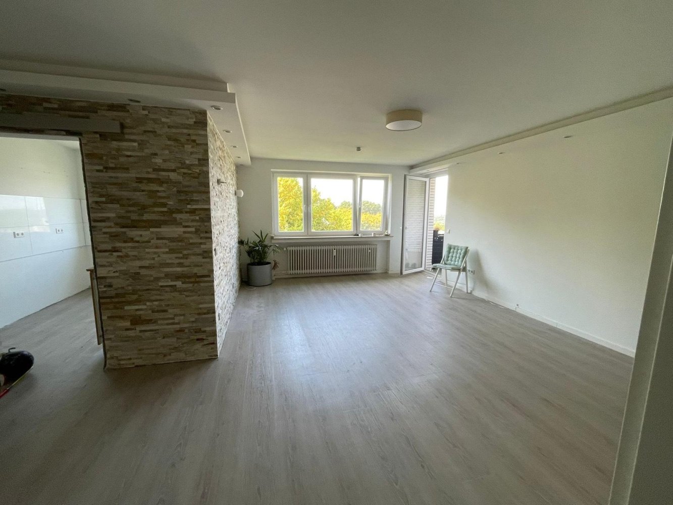 Apartamento de 3 dormitorios en Wuppertal, Germany No. 270547