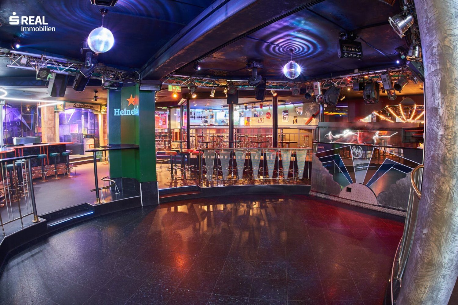 Imóvel comercial em Zwettl-Niederosterreich, Austria N.º 213409