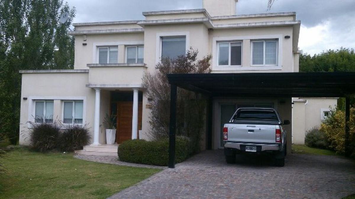 4 chambres Maison à Presidente Peron, Argentina No. 94057