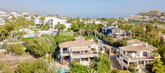 5 Schlafzimmer Villa in Marbella, Spain, Nr. 121234 4