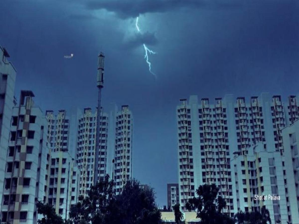 2 bedrooms House in Mumbai, India No. 14351