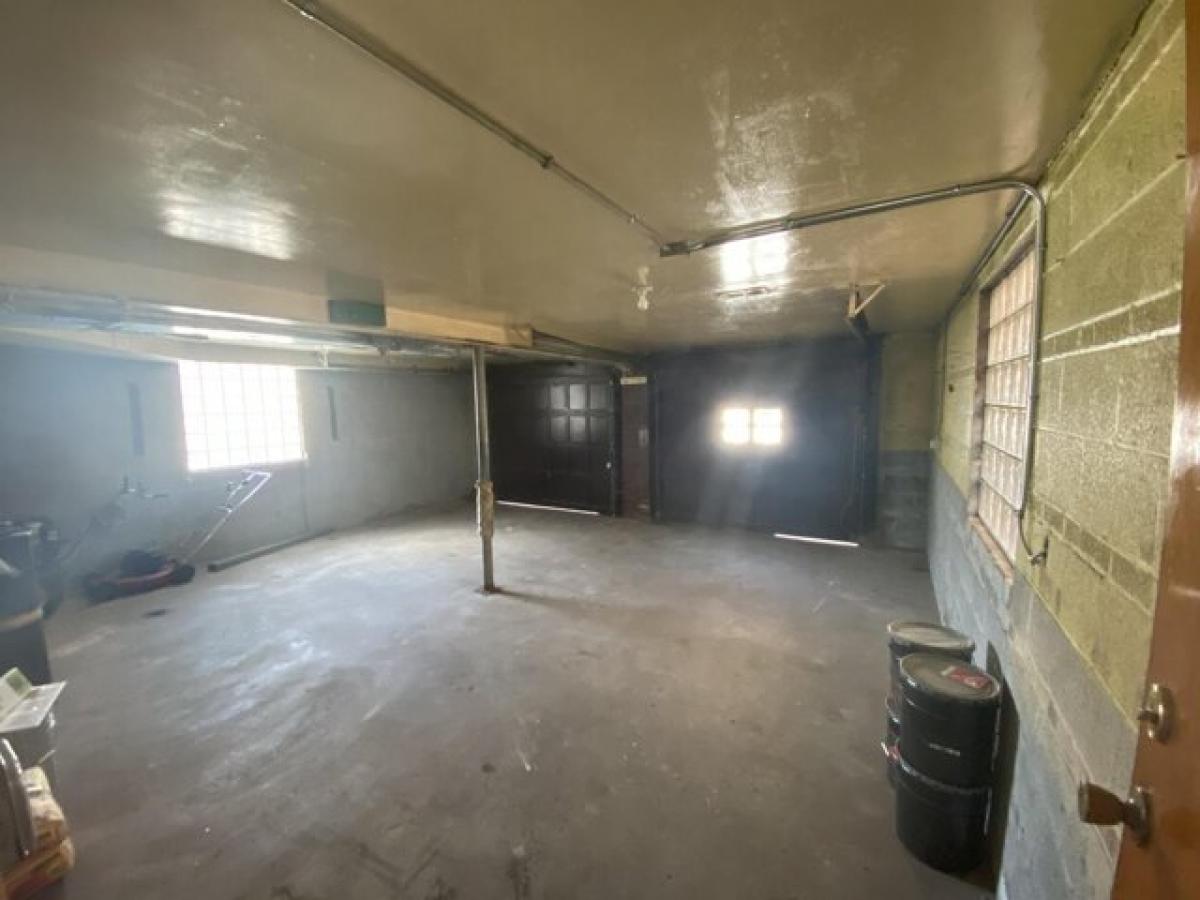 7 bedrooms House in Whiting, USA No. 405098