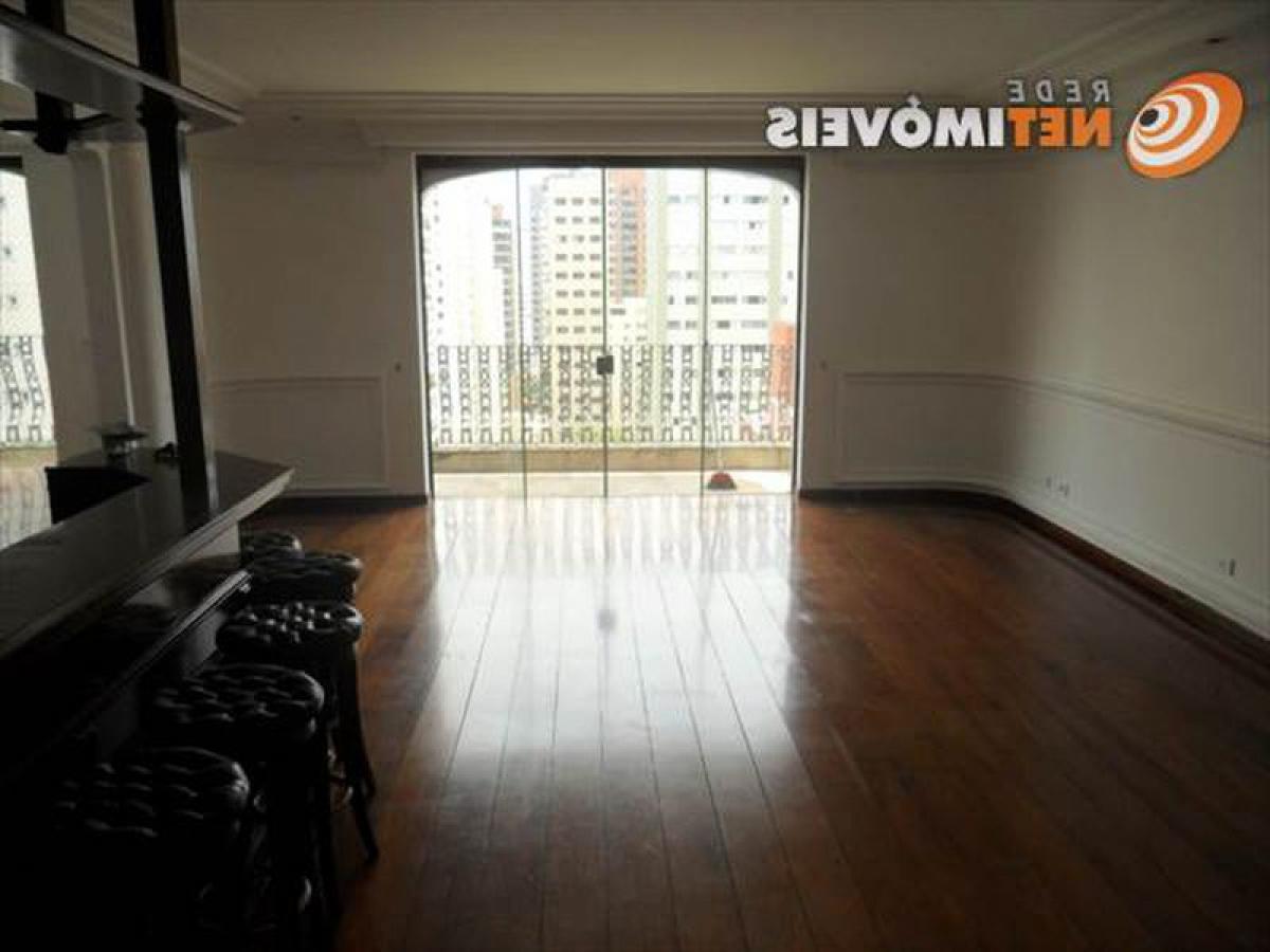 4 bedrooms Apartment in Sao Paulo, Brazil No. 579138