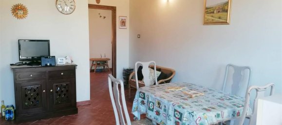 Квартира с 3 спальнями в Вольтерра, Италия № 1512 10