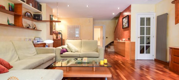 Adosado de 4 dormitorios en Gavà, Spain No. 124 8