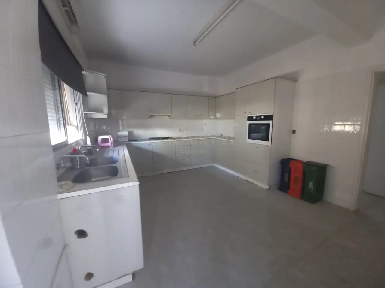 3 bedrooms Apartment in Mesa Geitonia, Cyprus No. 3797