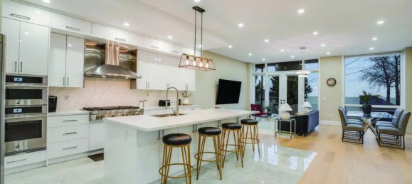 6 bedrooms House in Hamilton, Canada No. 309 10