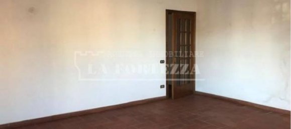 Apartamento T6 em Vecchiano, Italy N.º 380662 9