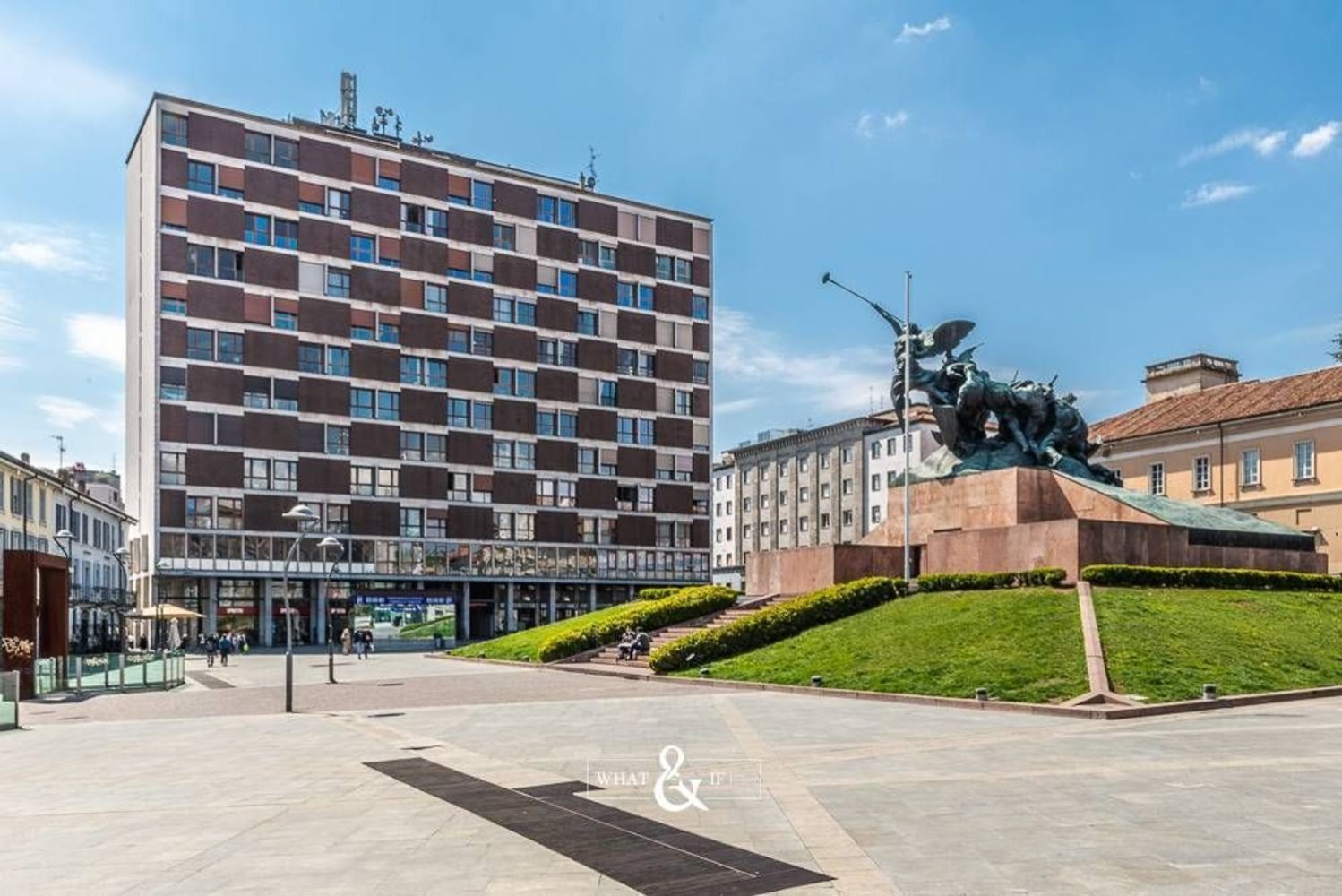 Парковка 14м² в Монца, Италия № 283982