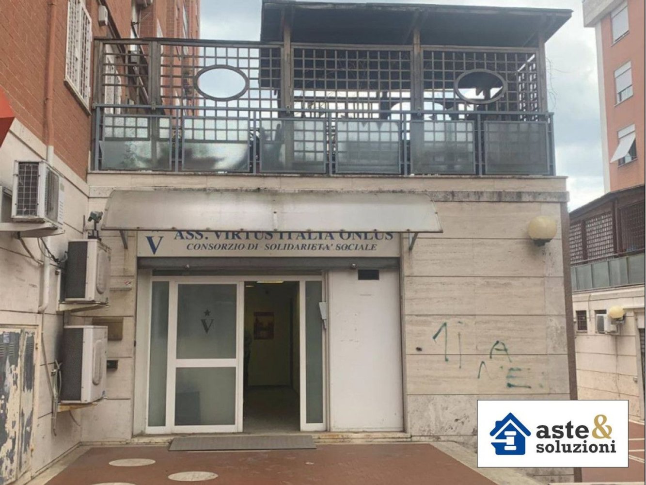 102m² Commercial property in Rome, Italy No. 384519