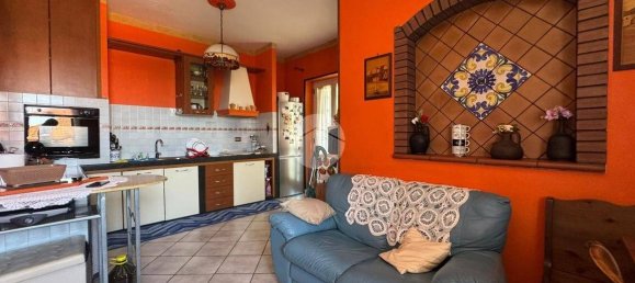 3 bedrooms Apartment in Naples, Italy No. 357615 6