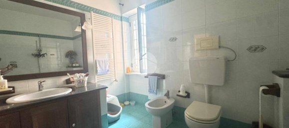 3 bedrooms Apartment in Naples, Italy No. 357615 16