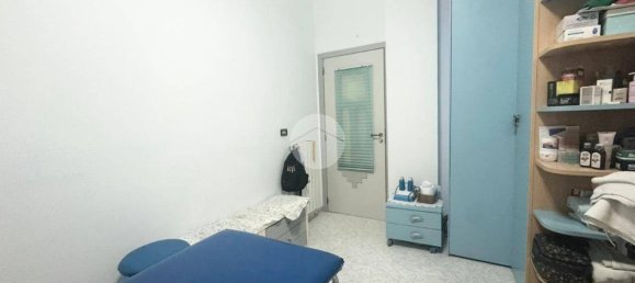 3 bedrooms Apartment in Naples, Italy No. 357615 14