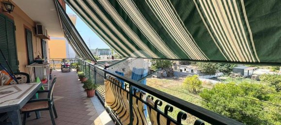 3 bedrooms Apartment in Naples, Italy No. 357615 9