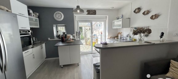 3 Schlafzimmer Stadthaus in Saint-Gaultier, France, Nr. 72368 3