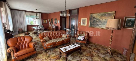 4 غرف نوم فيلا في Udine, Italy رقم 268617 21