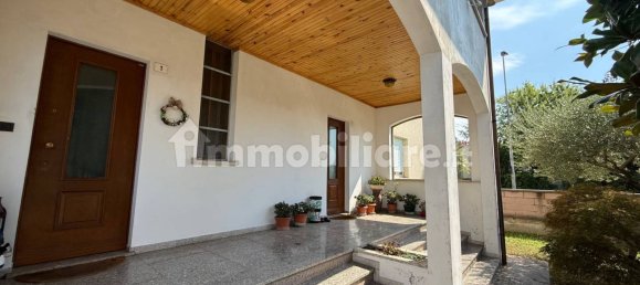 4 غرف نوم فيلا في Udine, Italy رقم 268617 4