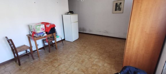 2 bedrooms House in Bressana Bottarone, Italy No. 192860 3