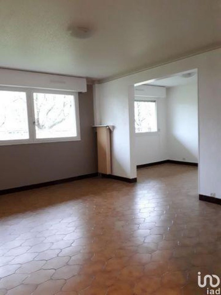 2 bedrooms Condo in Ermont, France No. 23896